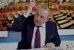 Δεξιά ημίχρονο, ακροδεξιά τελικό 