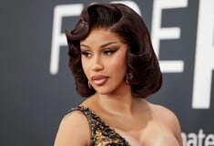 Cardi B για το διαζύγιό της: «Θέλει να με κρατήσει "όμηρο" αν δεν του δώσω εκατομμύρια»