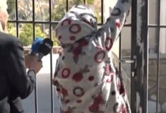 Βοιωτία: Σε αργία η 62χρονη που έθαψε τη μητέρα της για να παίρνει σύνταξη και επιδόματα – Νέα εισαγγελική έρευνα