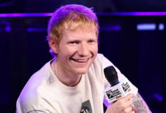 «Τα χαλάω συνέχεια με τις μπύρες»: Ο Ed Sheeran μίλησε πάνω στη σκηνή για διατροφή και six pack