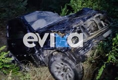 Σοβαρό τροχαίο στην Εύβοια: Ι.Χ. κατέληξε σε χαράδρα 150 μέτρων – Ένας νεκρός