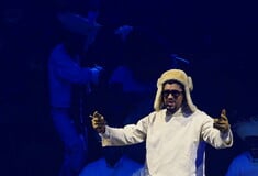 Ο Bad Bunny στο Super Bowl 60: Ο Πορτορικανός σούπερσταρ στο μεγαλύτερο μουσικό event της χρονιάς