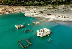 Μόρνος: Βίντεο του METEO με τη δραματική μείωση της στάθμης του νερού που «εμφάνισε» το χωριό Κάλλιο