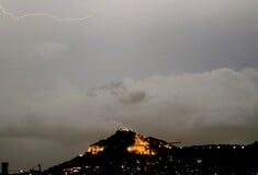 Τσατραφύλλιας για κακοκαιρία: «Σε λίγο το πέρασμα του ψυχρού μετώπου από την Αττική»