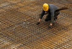 Η ΕΕ αυξάνει τους δασμούς στο 50% για τις εισαγωγές χάλυβα – Τι σημαίνει για την αγορά