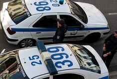 Ίλιον: Σοβαρό τροχαίο με παράσυρση πεζού από μοτοσικλέτα