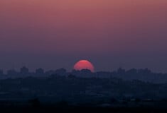Γάζα: Οι βομβαρδισμοί συνεχίζονται απόψε εν μέσω κρίσιμων ειρηνευτικών συνομιλιών