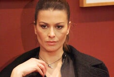 Τζίνα Αλιμόνου: Συνελήφθη για ενδοοικογενειακή βία ο πρώην σύντροφος της 