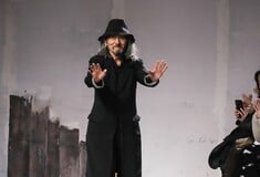 Yohji Yamamoto: «Η μόδα έχει γίνει αστείο, όλα περιστρέφονται γύρω από τα χρήματα»