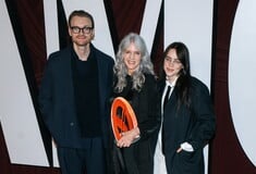 Η μητέρα της Billie Eilish δίνει συμβουλές για μια πιο φυτική διατροφή
