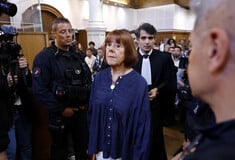 Ζιζέλ Πελικό: Επέστρεψε στο δικαστήριο για να αντιμετωπίσει έναν από τους άνδρες που καταδικάστηκαν για τον βιασμό της