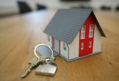 Το «όνειρο» του Airbnb φτάνει στο τέλος: Γιατί χιλιάδες ιδιοκτήτες αποσύρουν τα ακίνητά τους