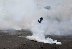 «Εμπόλεμη ζώνη» το Πόρτλαντ λόγω ICE: Κάτοικοι κοιμούνται με αντιασφυξιογόνες μάσκες