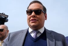 Ο Ντόναλντ Τραμπ αποφυλάκισε τον Τζορτζ Σάντος: «Καλή τύχη, να έχεις μια υπέροχη ζωή»