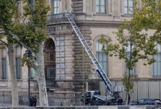 Ληστεία στο Λούβρο: Τα οκτώ αντικείμενα που εκλάπησαν μέσα σε λίγα λεπτά