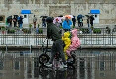 29ο Ποδηλατικός Γύρος: Παρά τη βροχή το κέντρο της Αθήνας γέμισε ποδήλατα