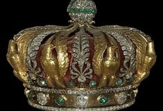 Κλοπή στο Λούβρο: Με ζημιές βρέθηκε το στέμμα της αυτοκράτειρας Ευγενίας, συζύγου του Ναπολέοντα Γ'