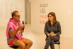 Juergen Teller: «Παίρνω το χιούμορ πολύ στα σοβαρά» 