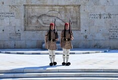 ΣΥΡΙΖΑ για Άγνωστο Στρατιώτη: Η κυβέρνηση φέρνει νομοθετική ρύθμιση για να εκδικηθεί τη νίκη Ρούτσι