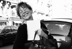 Hermès: Σε δημοπρασία στο Άμπου Ντάμπι τσάντα Birkin που ανήκε στην Jane Birkin
