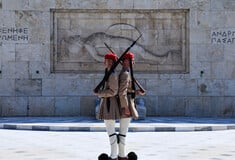 «Ο Άγνωστος Στρατιώτης στη μάχη της πολιτικής εικόνας»