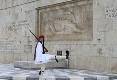 Άγνωστος Στρατιώτης: Στη Δικαιοσύνη ο Δούκας κατά της ανάθεσης σε ιδιώτες