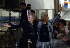 ΤΖΟΥΝ ΛΟΚΧΑΡΤ ΗΘΟΠΟΙΟΣ