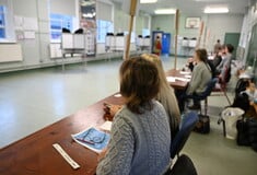 Εκλογές στην Ιρλανδία: Κερδίζει η αριστερή Κάθριν Κόνολι - Οι αντίπαλοί της παραδέχονται ήττα