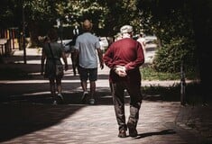 Συνταξιούχοι: Ποιοι θα λάβουν επίδομα 250 ευρώ τον Νοέμβριο
