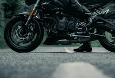 Η Τροχαία απέτρεψε αυτοσχέδιους αγώνες μοτοσικλετών στα Μέγαρα μετά από διαδικτυακό κάλεσμα