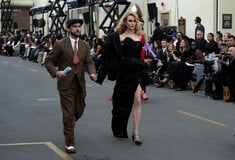 Vogue World - Hollywood 2025: Νικόλ Κίντμαν και σταρ της μόδας ένωσαν δυνάμεις στα στούντιο της Paramount