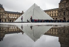 Ληστεία στο Λούβρο: «Πέντε οι νέες συλλήψεις» λέει η εισαγγελέας Παρισιού