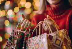 Γίνε κι εσύ Santa Bonus: 50% επιπλέον Πόντοι με αγορές στους συνεργάτες του Προγράμματος της Alpha Bank