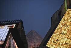 Ξεκίνησαν τα λαμπρά εγκαίνια του Μεγάλου Αιγυπτιακού Μουσείου - Live η τελετή δίπλα στις Πυραμίδες της Γκίζας