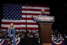 ΟΜΠΑΜΑ ΤΡΑΜΠ ΤΡΕΛΑ