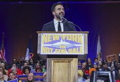 Ο Τραμπ δήλωσε ότι θα του ήταν «δύσκολο» να στηρίξει οικονομικά τη Νέα Υόρκη εάν ο Μαντάνι εκλεγεί δήμαρχος