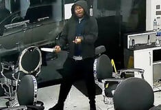 Βρετανία: Η αστυνομία είχε ταυτοποιήσει τον δράστη πριν από την επίθεση με μαχαίρι στο τρένο