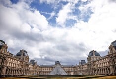 ΛΟΥΒΡΟ ΛΗΣΤΕΙΑ