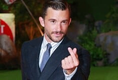 ΤΖΟΝΑΘΑΝ ΜΠΕΙΛΙ Ο ΠΙΟ ΣΕΞΙ ΑΝΔΡΑΣ ΣΤΟΝ ΚΟΣΜΟ PEOPLE