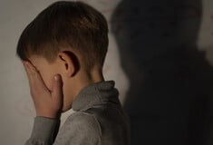 Αγγλία: Σχεδόν το 30% των πολιτών κακοποιήθηκαν ως παιδιά