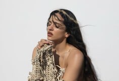 H Rosalia «έπαθε» Björk