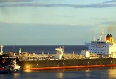 Πειρατές επιτέθηκαν σε ελληνόκτητο τάνκερ ανοικτά της Σομαλίας - Πέντε Έλληνες στο πλήρωμα