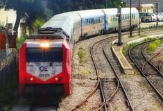 Τρένο προς Λάρισα μπήκε σε λάθος γραμμή – «Κάτι έγινε με το κλειδί», είπε υπάλληλος