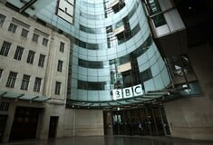 BBC: Παραιτήθηκαν γενικός διευθυντής και CEO μετά τις επικρίσεις για το μοντάζ σε ομιλία του Τραμπ 