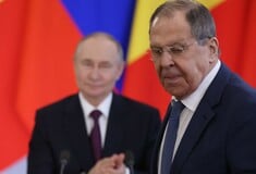 Ρωσία: Η απουσία του Λαβρόφ πυροδοτεί φήμες ότι έχει χάσει την εύνοια του Πούτιν