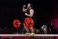 Η ΔΟΕ ετοιμάζει απαγόρευση για τις τρανς αθλήτριες στα γυναικεία αγωνίσματα πριν από τους Ολυμπιακούς του Λος Άντζελες