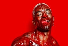  Αν δεν μπορείς να μας νικήσεις, θα μας κοιτάς/ από τον Πάνο Μιχαήλ