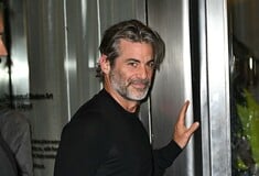 Τζιμ Κέρτις: Ποιος είναι ο υπνοθεραπευτής σύντροφος της Τζένιφερ Άνιστον