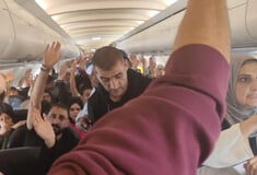 «Μυστηριώδης» πτήση από τη Γάζα  έφτασε στη Νότια Αφρική - Κρατήθηκαν 12 ώρες στο αεροπλάνο