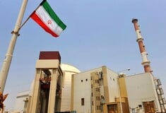 Το Ιράν λέει ότι οι ΗΠΑ δεν είναι έτοιμες για «ισότιμες και δίκαιες» συνομιλίες για το πυρηνικό πρόγραμμα 